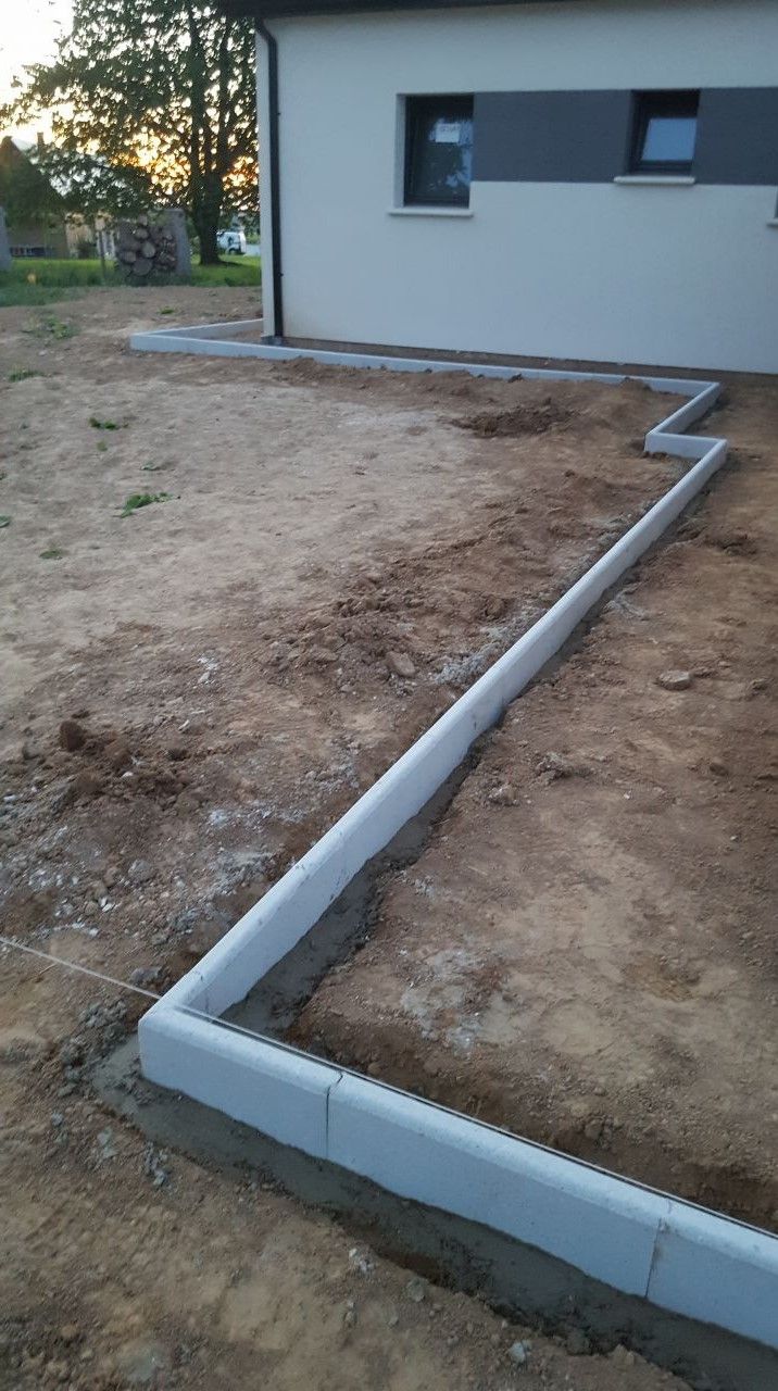 comment poser des bordures de jardin en beton .jpeg